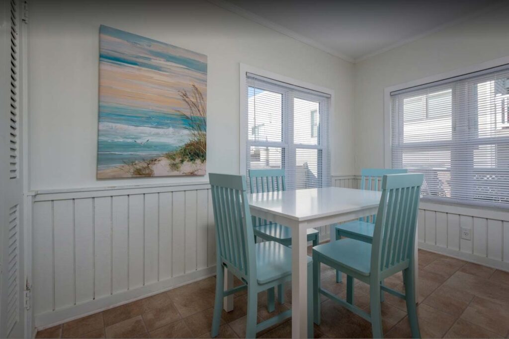 nichols suite dinnette